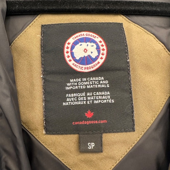 Canada Goose jacket - Picture 3 of 6